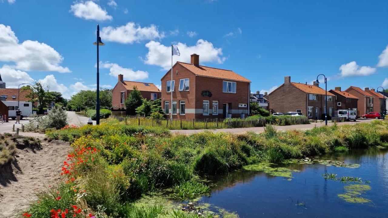 Bed And Breakfast Het Bureau Texel De Koog  Εξωτερικό φωτογραφία